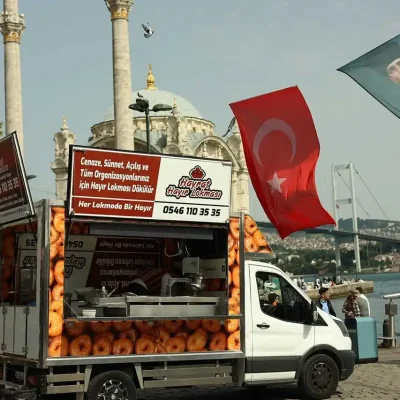 Mobil lokmacı ile yerinde sıcak tatlı ikramı
