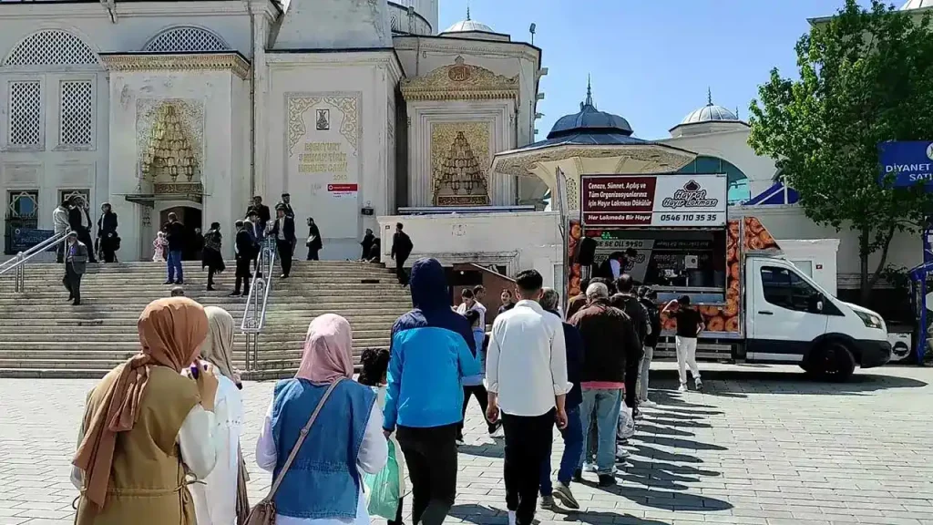 İstanbul’da mobil araçla yerinde lokma döktürme