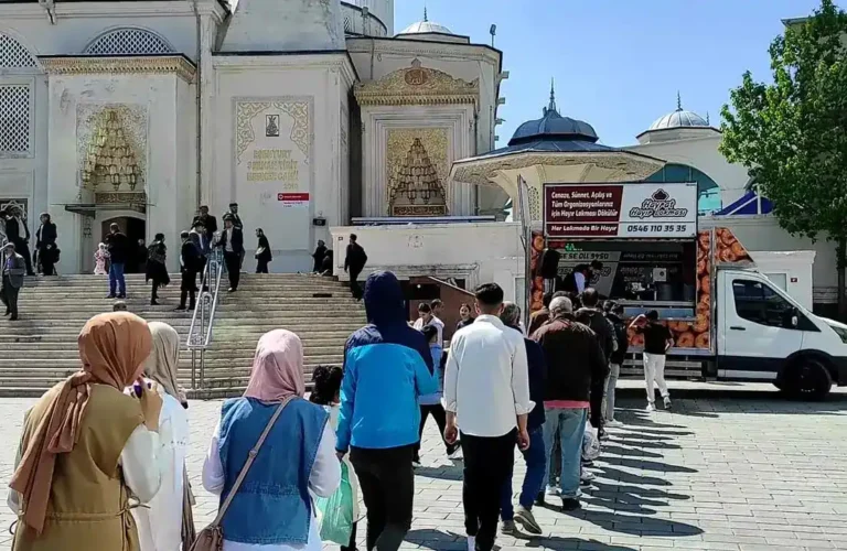 İstanbul’da mobil araçla yerinde lokma döktürme