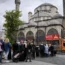İstanbul Lokmacı - Cami Önünde Hayır Lokması Döktürme